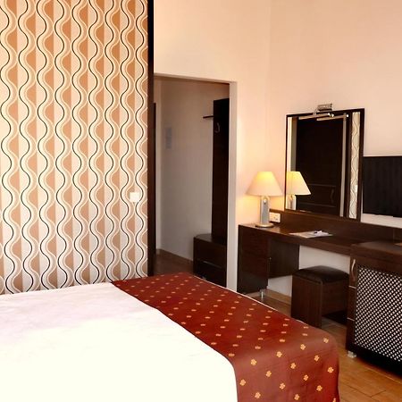 Boulevard Otel 阿拉尼亚 外观 照片